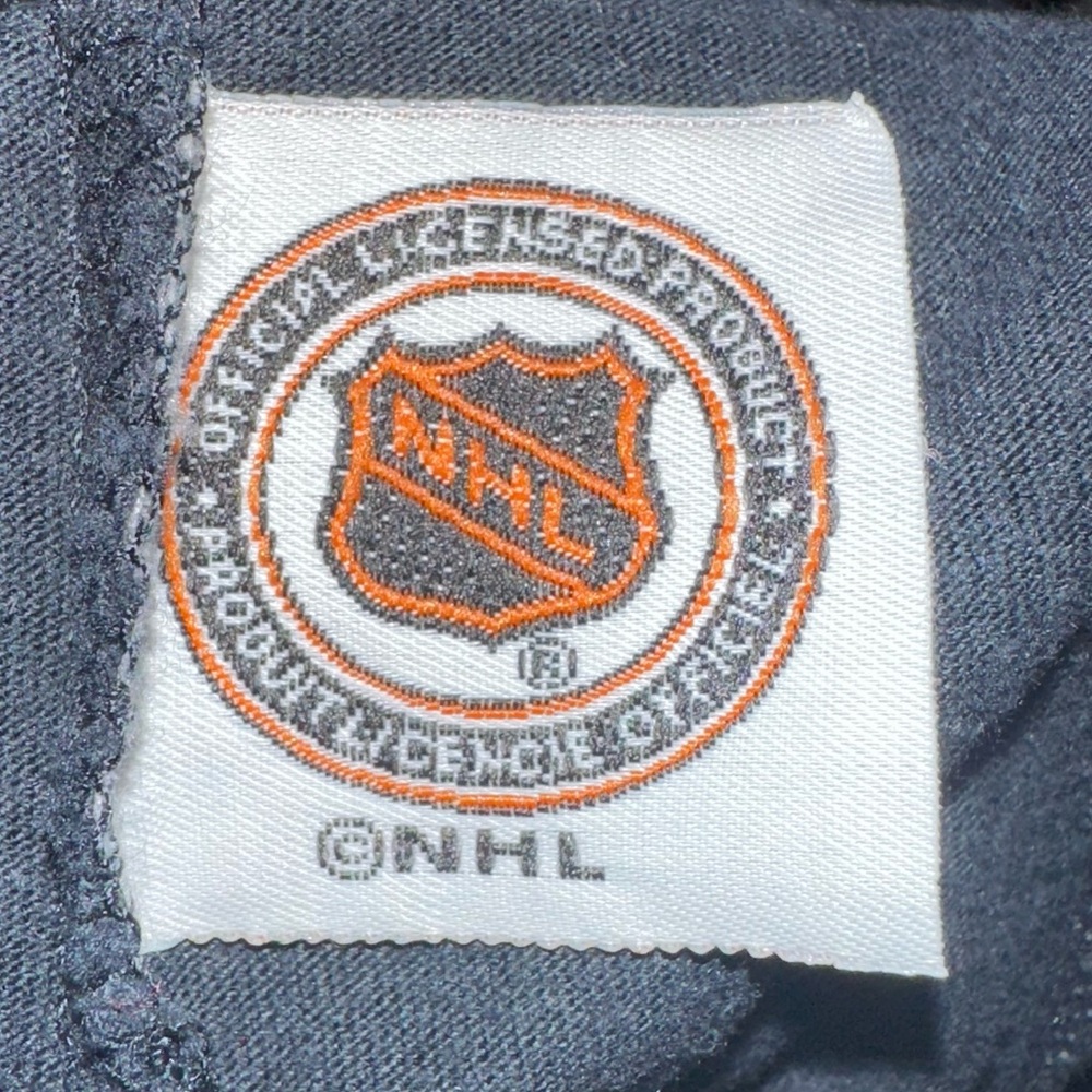 Vintage NHL Penguins Tshirt - Picture 11 of 11